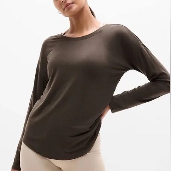Athleta Move With Ease Long Sleeve Top - grey brownish color NWT - Picture 2 of 10